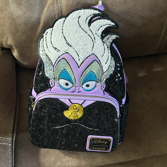 Disney Villian LoungeFly exclusive URSULA brand new in package never worn - Picture 5 of 6